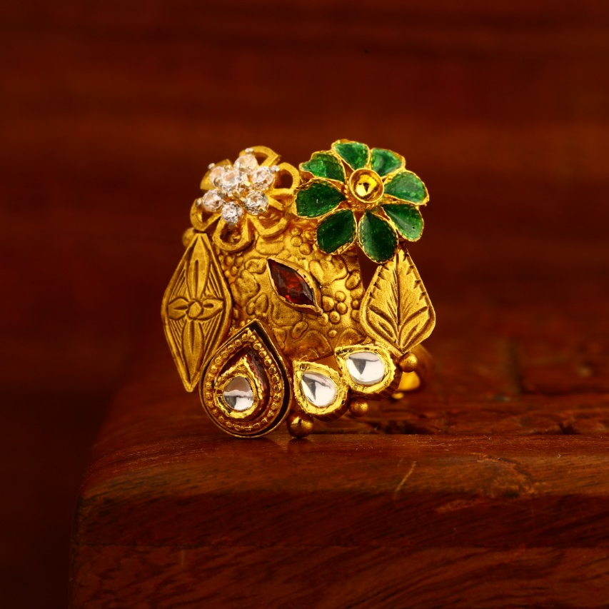 22KT Gold CZ Antique Designer Ladies Ring LAR169