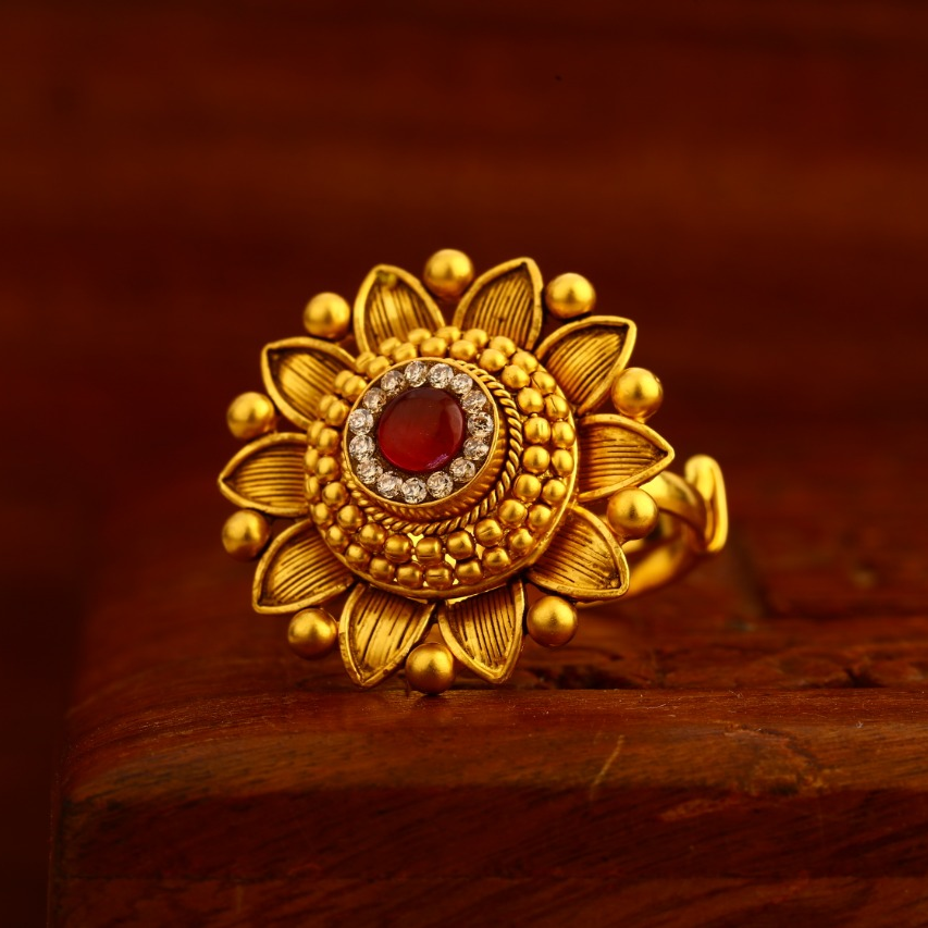 22KT Gold Hallmark Antique Gorgeous Ladies Ring LAR164