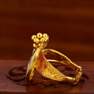 22KT Gold Antique Stylish Ladies Ring LAR109