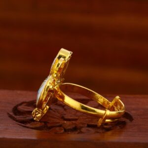 22KT Gold Antique Fancy Ladies Ring LAR107