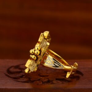 916 Gold CZ Hallmark Antique Classic Ladies Ring LAR94