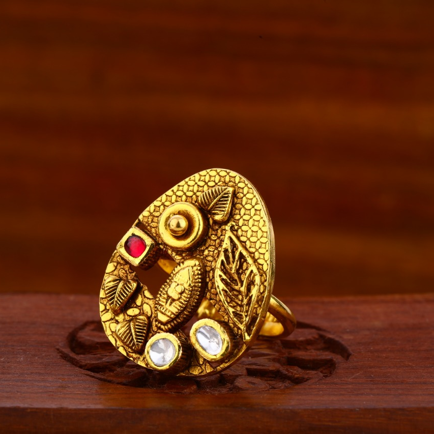 916 Gold CZ Antique Fancy Ladies Ring LAR90