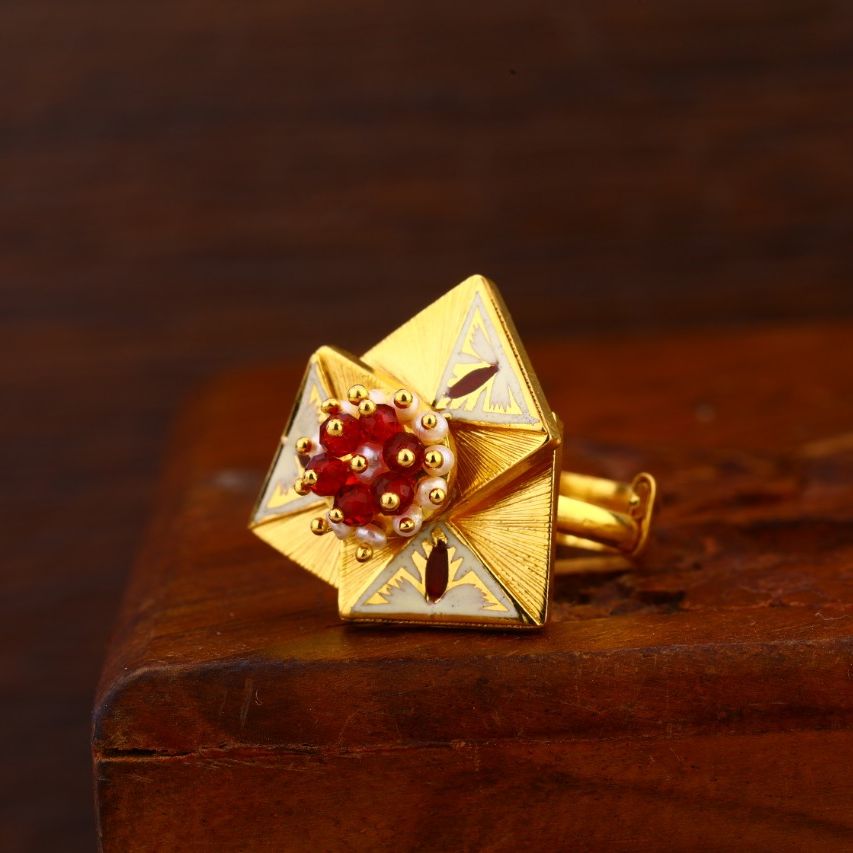916 Gold Hallmark Antique Fancy Ladies Ring LAR152