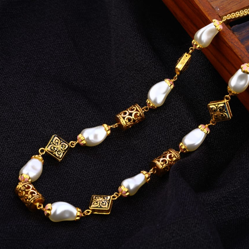 916 Gold Hallmark Ladies Moti Mala AC200