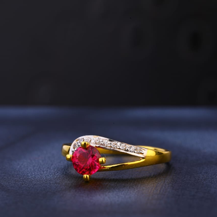 916 Gold Hallmark Ladies Ring LR1008