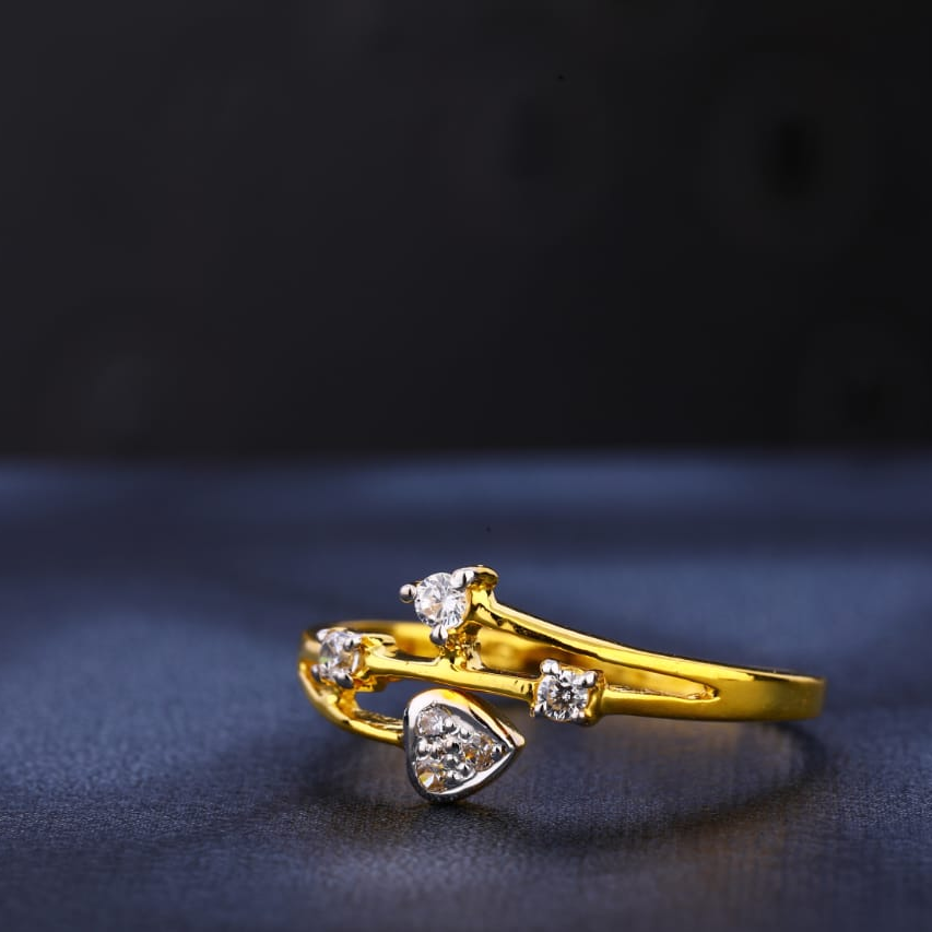 916 Gold Hallmark Fancy Ladies Ring LR996