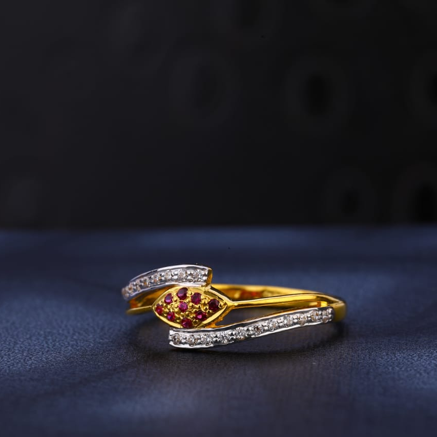916 Gold Hallmark Delicate Ladies Ring LR998