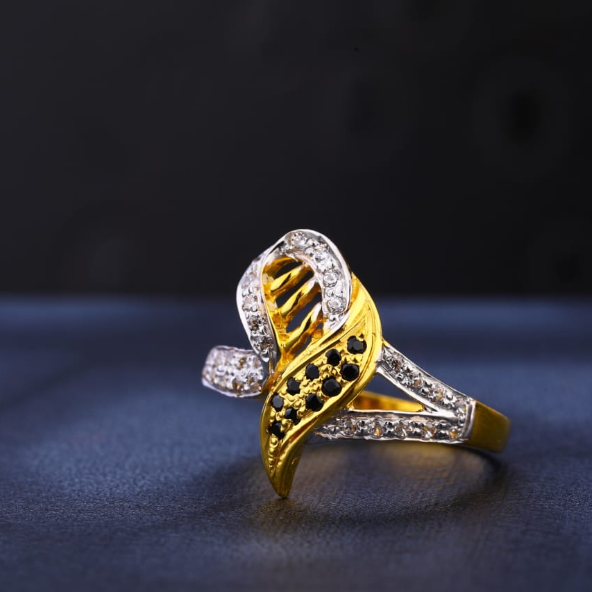 916 Gold Ladies Delicate Ring LR1009