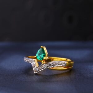22KT CZ Gold Hallmark Designer Ladies Ring LR1020