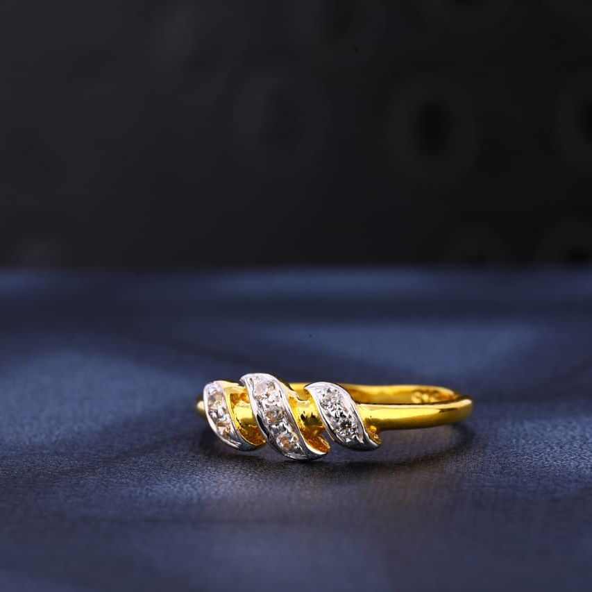 22KT CZ Gold Gorgeous Ladies Ring LR1030