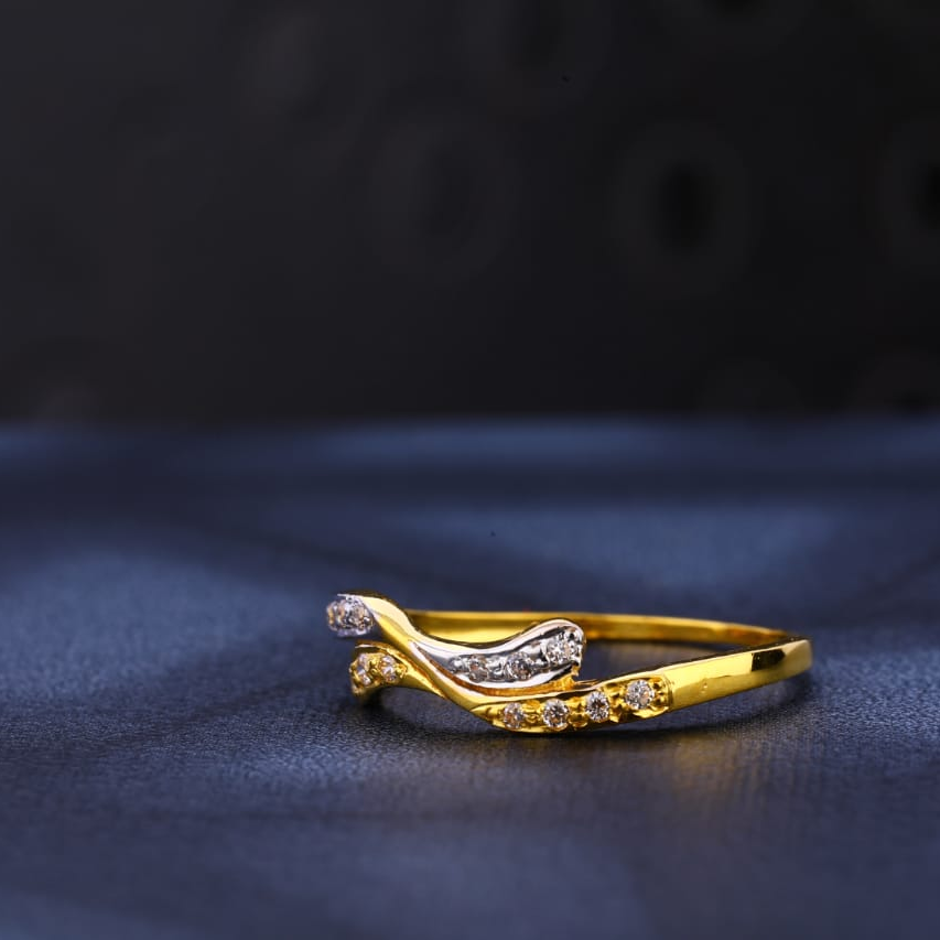 22KT CZ Gold Exclusive Ladies Ring LR1027