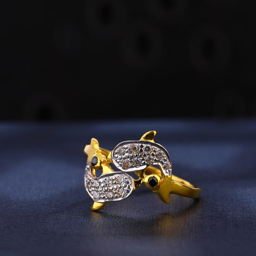 22KT Gold Hallmark Stylish Ladies Ring LR986