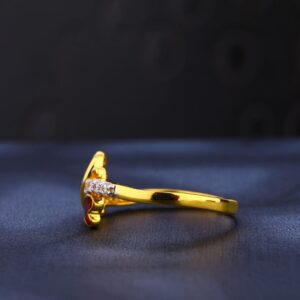22KT Gold Hallmark Delicate Ladies Ring LR992