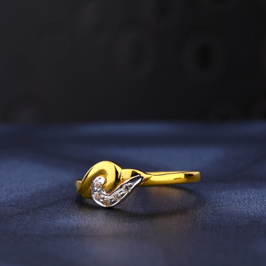 22KT Gold Designer Ladies Ring LR1041