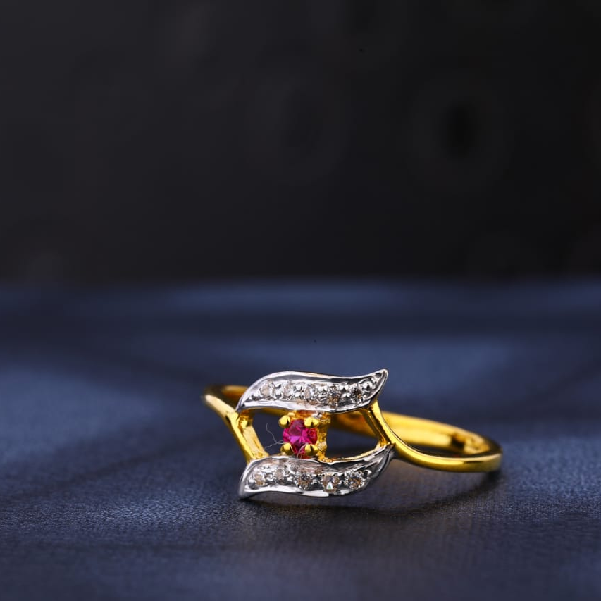 22KT Gold Ladies Ring LR1042