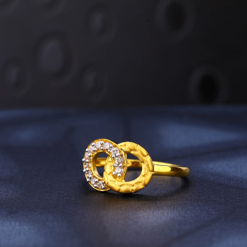 22KT Gold CZ Stylish Ladies Ring LR927