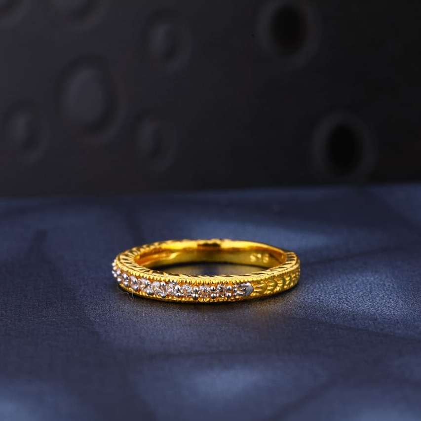 22KT Gold Hallmark Fancy Ladies Ring LR937
