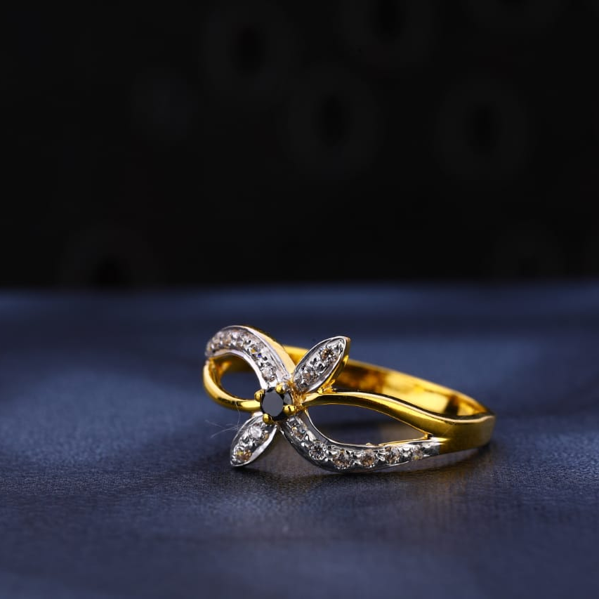 916 Gold CZ Fancy Ladies Ring LR961