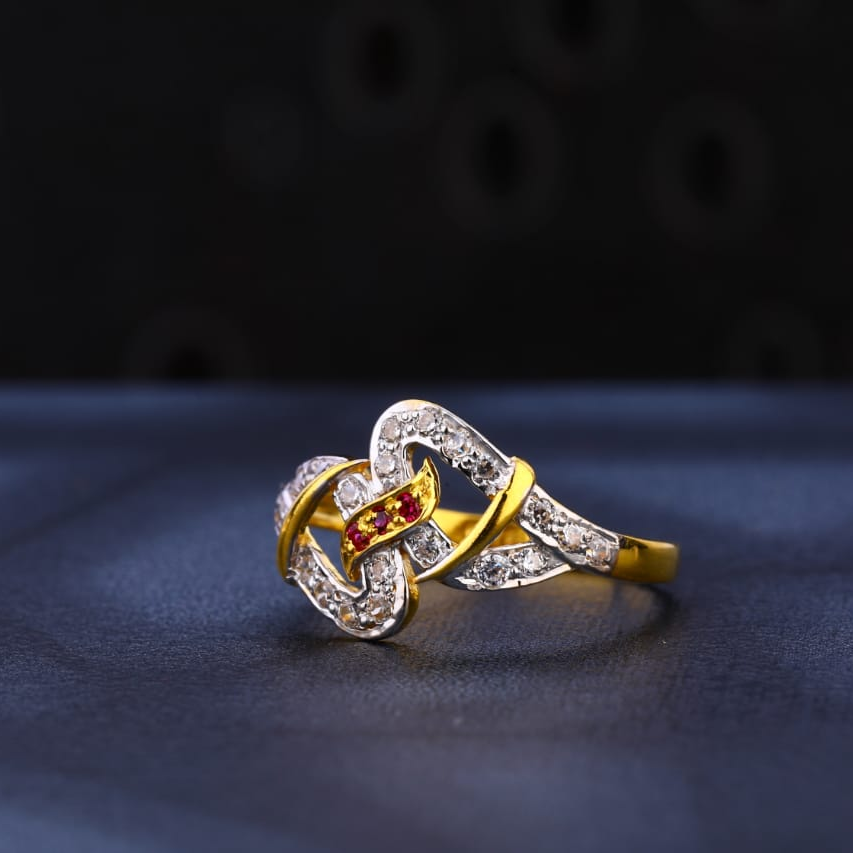 916 Gold CZ Classic Ladies Ring LR965