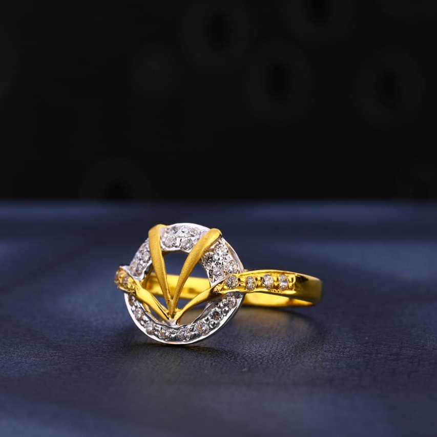 916 Gold Hallmark Stylish Ladies Ring LR966