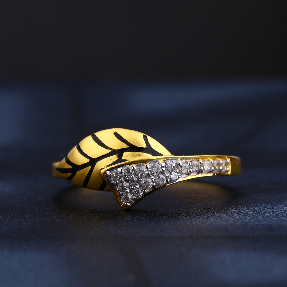 22KT Ladies Gold CZ Ring LR849