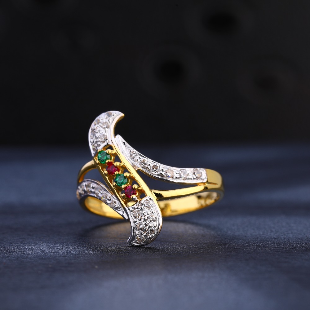 916 Cz Gold Fancy Ladies Ring LR1073