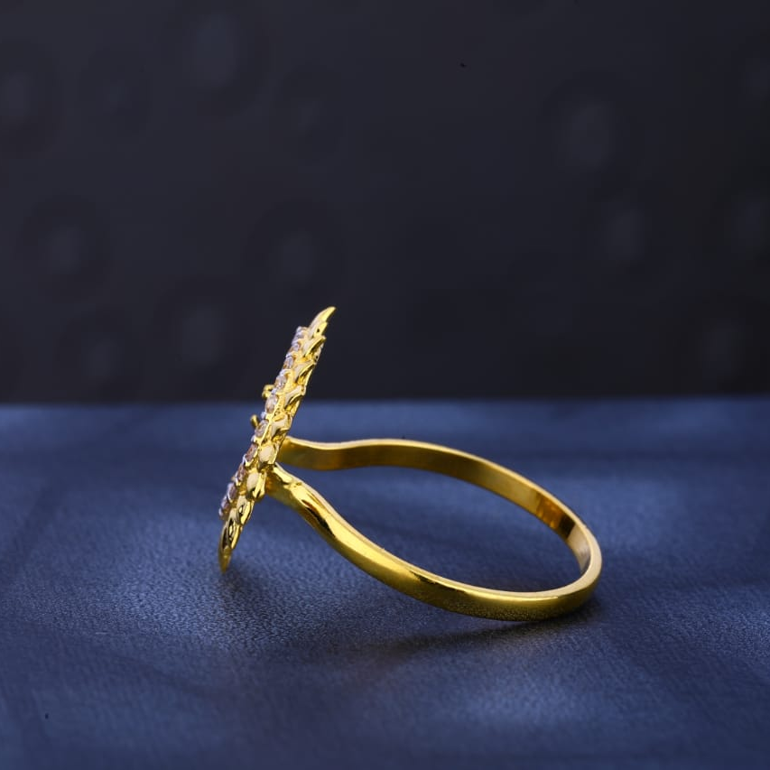 916 Gold Hallmark Delicate Ladies Ring LR507 - Image 2