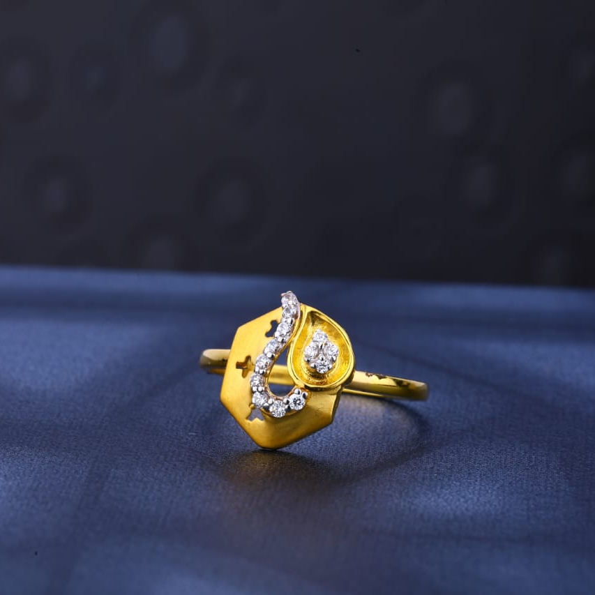 916 Gold Ladies Exclusive Ring LR514