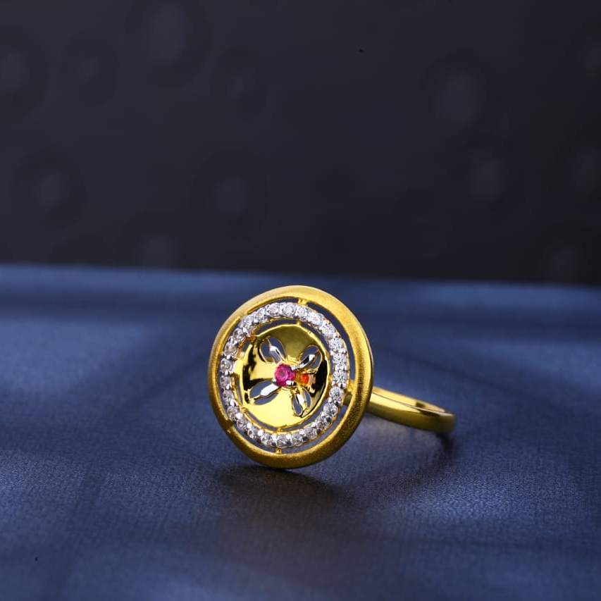 916 Gold Ladies Delicate Ring LR515