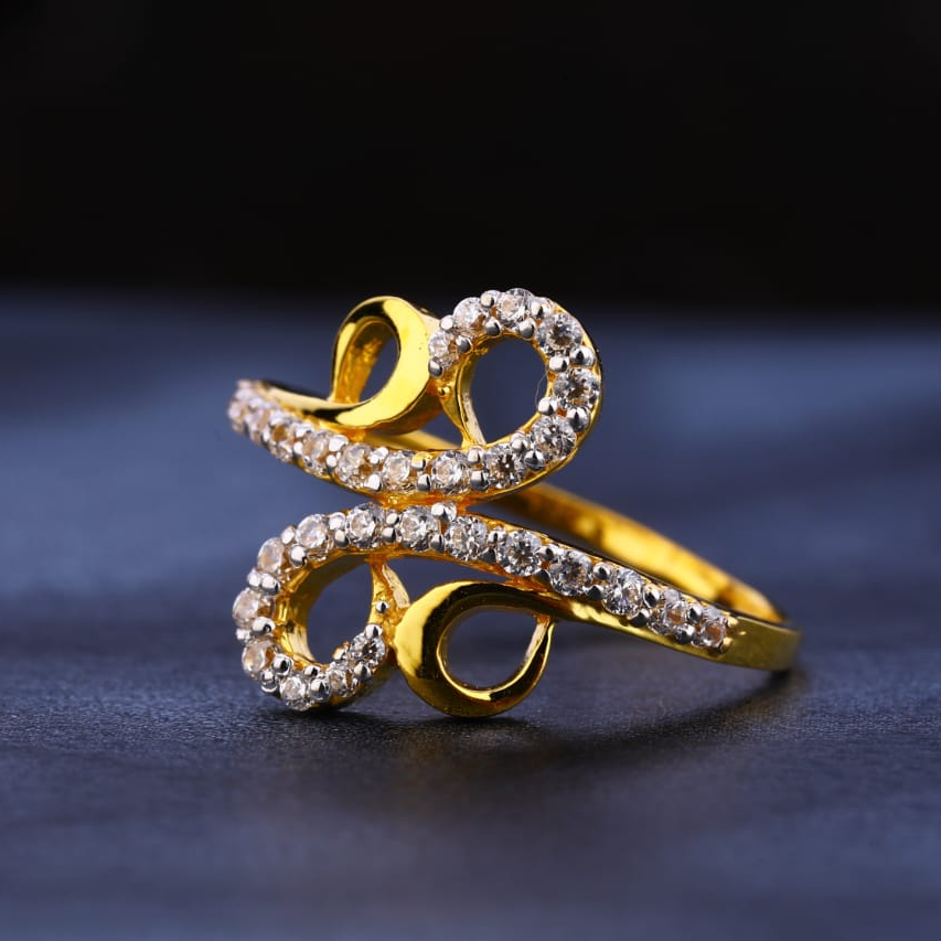 916 Gold CZ Ladies Ring LR337