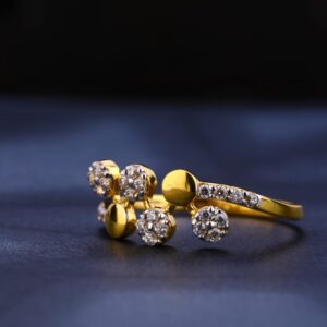 916 Gold Ladies Stylish Ring LR316