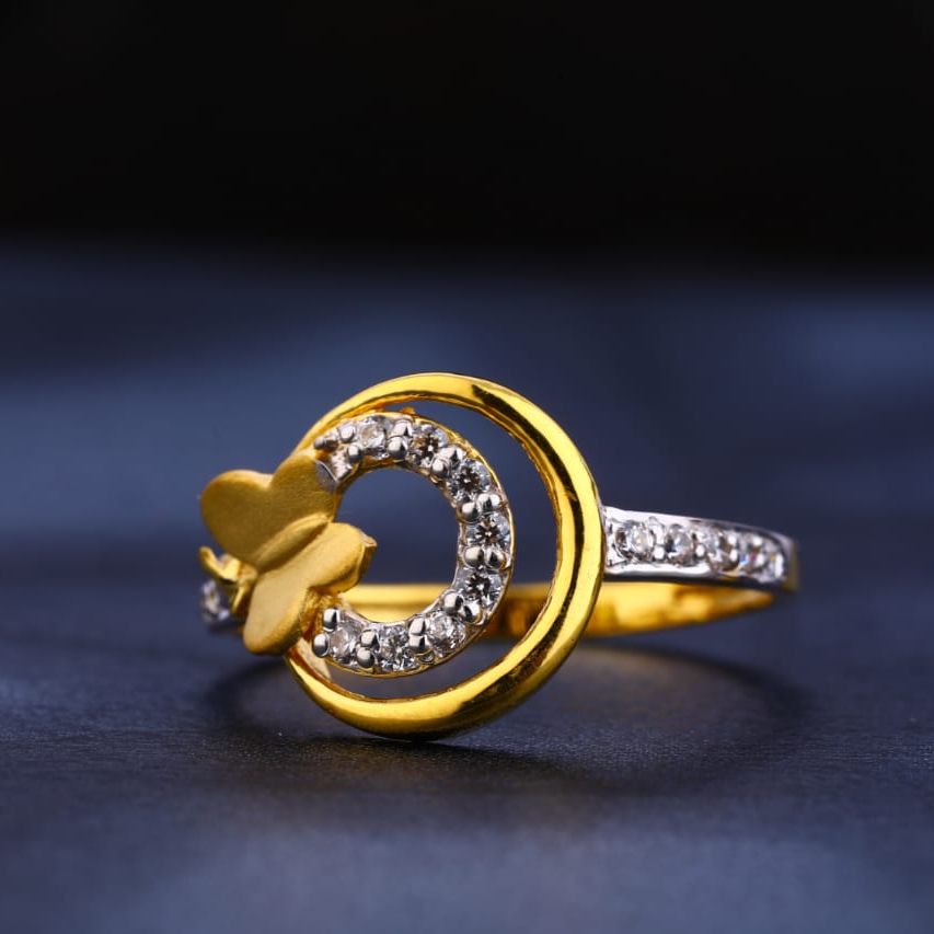 916 Gold Ladies Classic Ring LR310