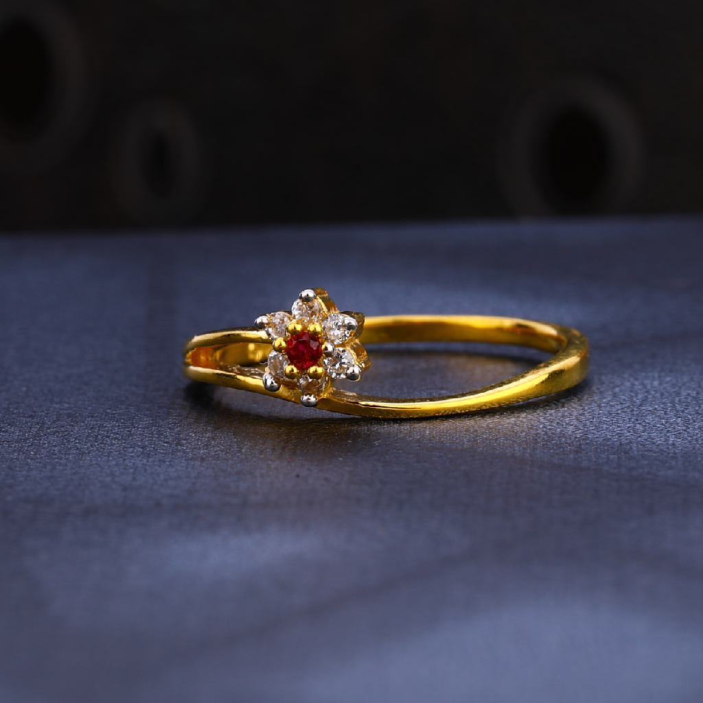 916 Gold Cz Stylish Ladies Ring LR1570