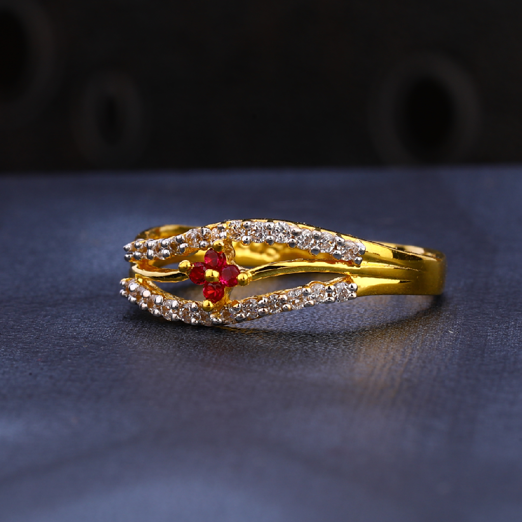 916 Gold Cz Designer Ladies Ring LR1565