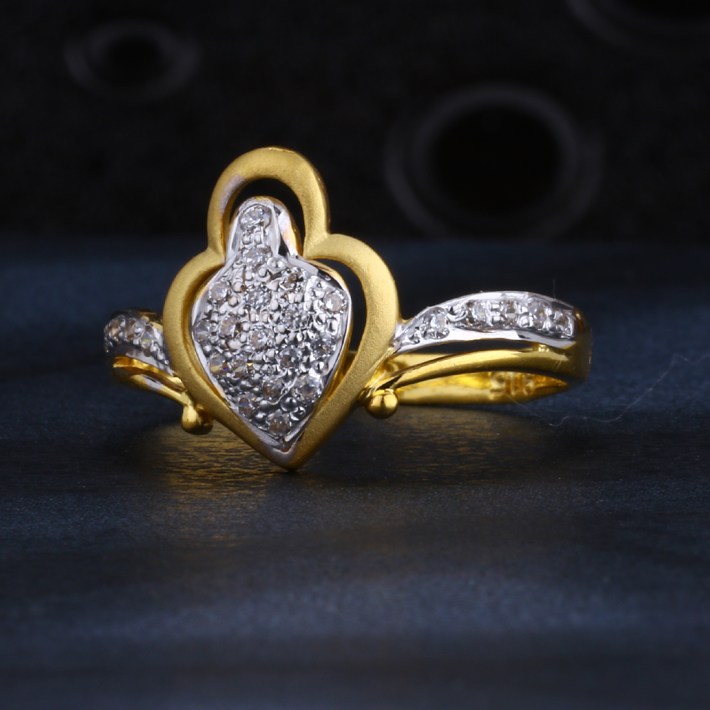 22CT Gold CZ Exclusive Ladies Ring LR1549
