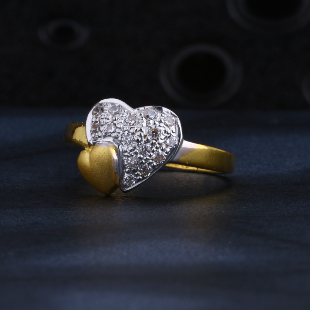 22CT CZ Gold Hallmark Exclusive Ladies Ring LR1543