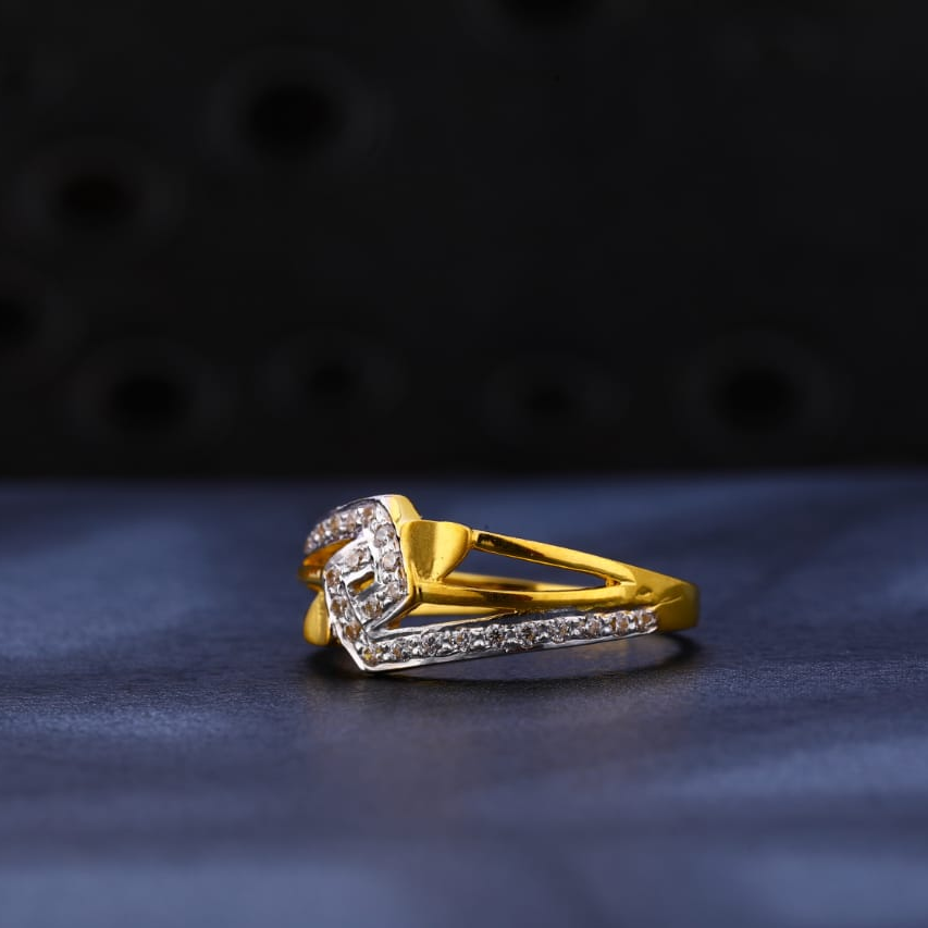 22KT Gold CZ Classic Ladies Ring LR1177