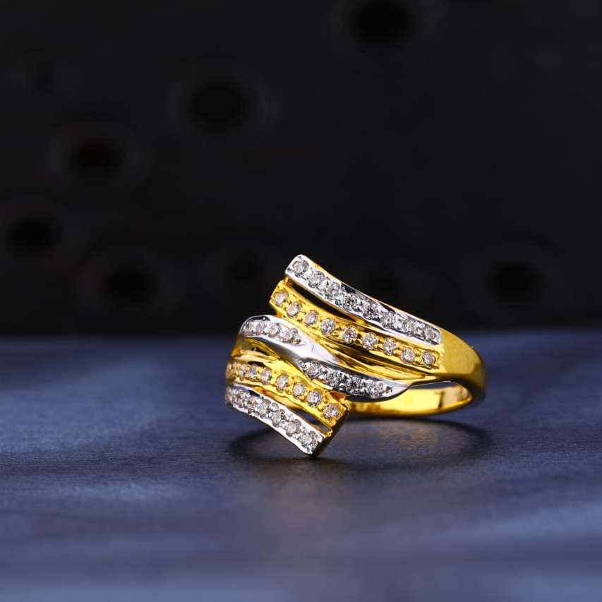 22KT Gold CZ Exclusive Ladies Ring LR1172