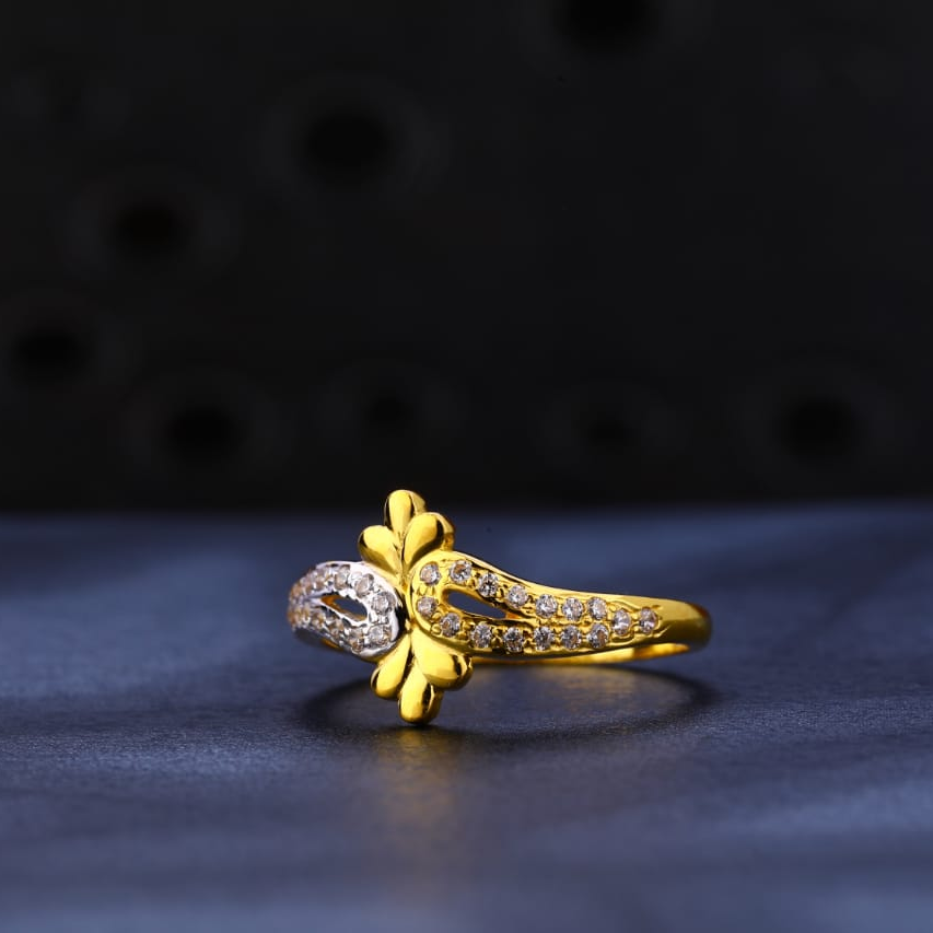 22KT Gold Hallmark Gorgeous Ladies Ring LR1164