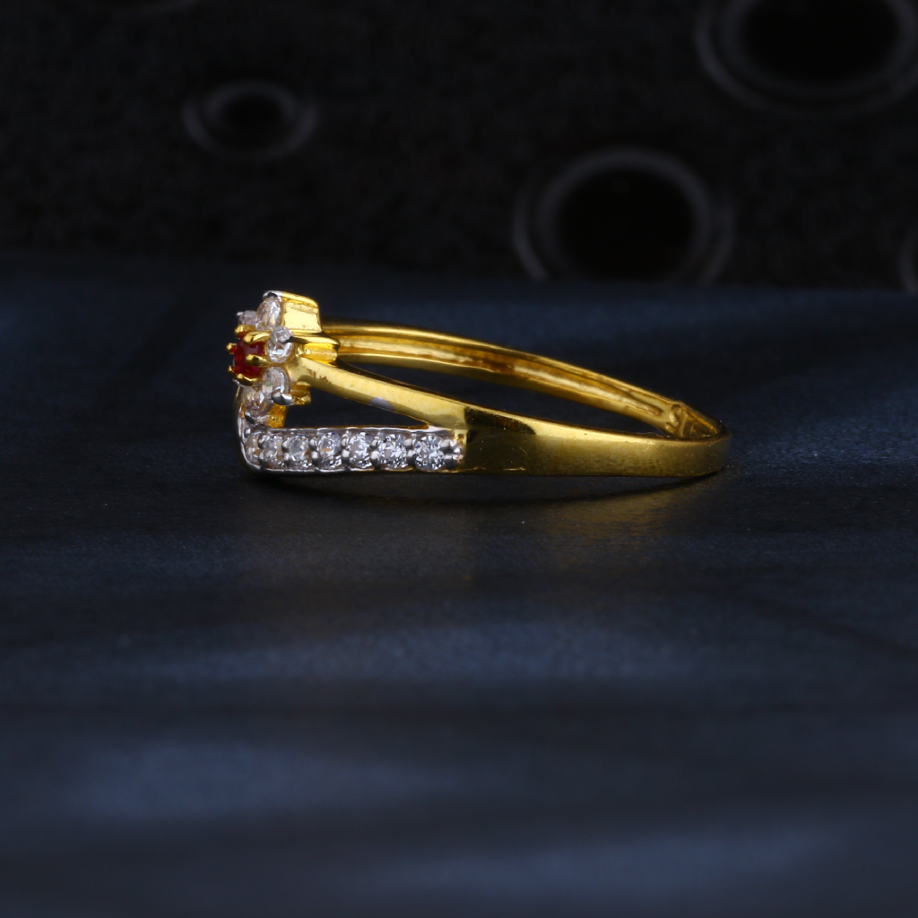 22CT Gold Hallmark Fancy Ladies Ring LR1534 - Image 2