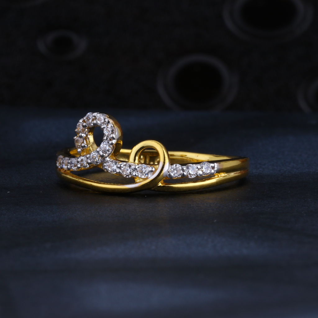 22CT  Gold Fancy Women's Ring LR1526