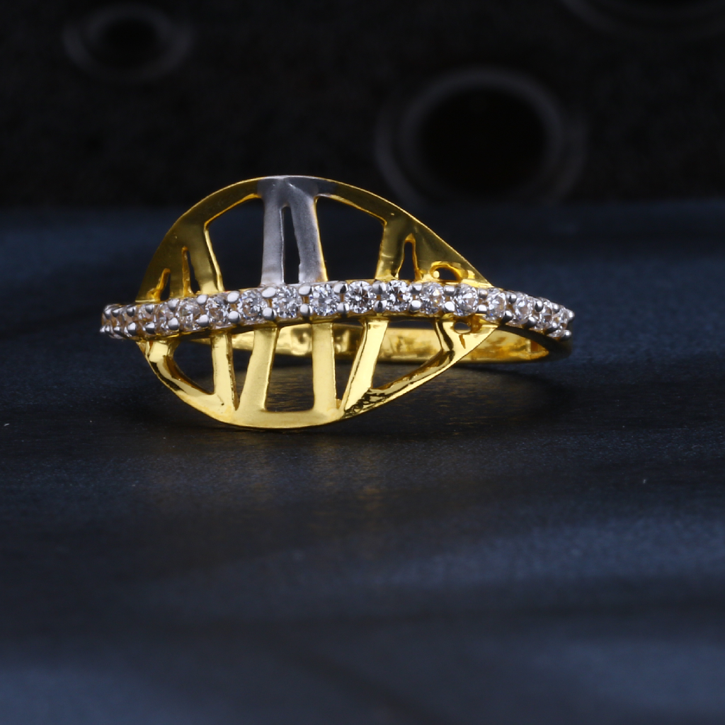 22CT CZ Gold Stylish Ladies Ring LR1521