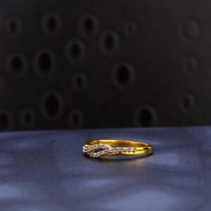916 Gold Hallmark Classic Ladies Ring LR1587