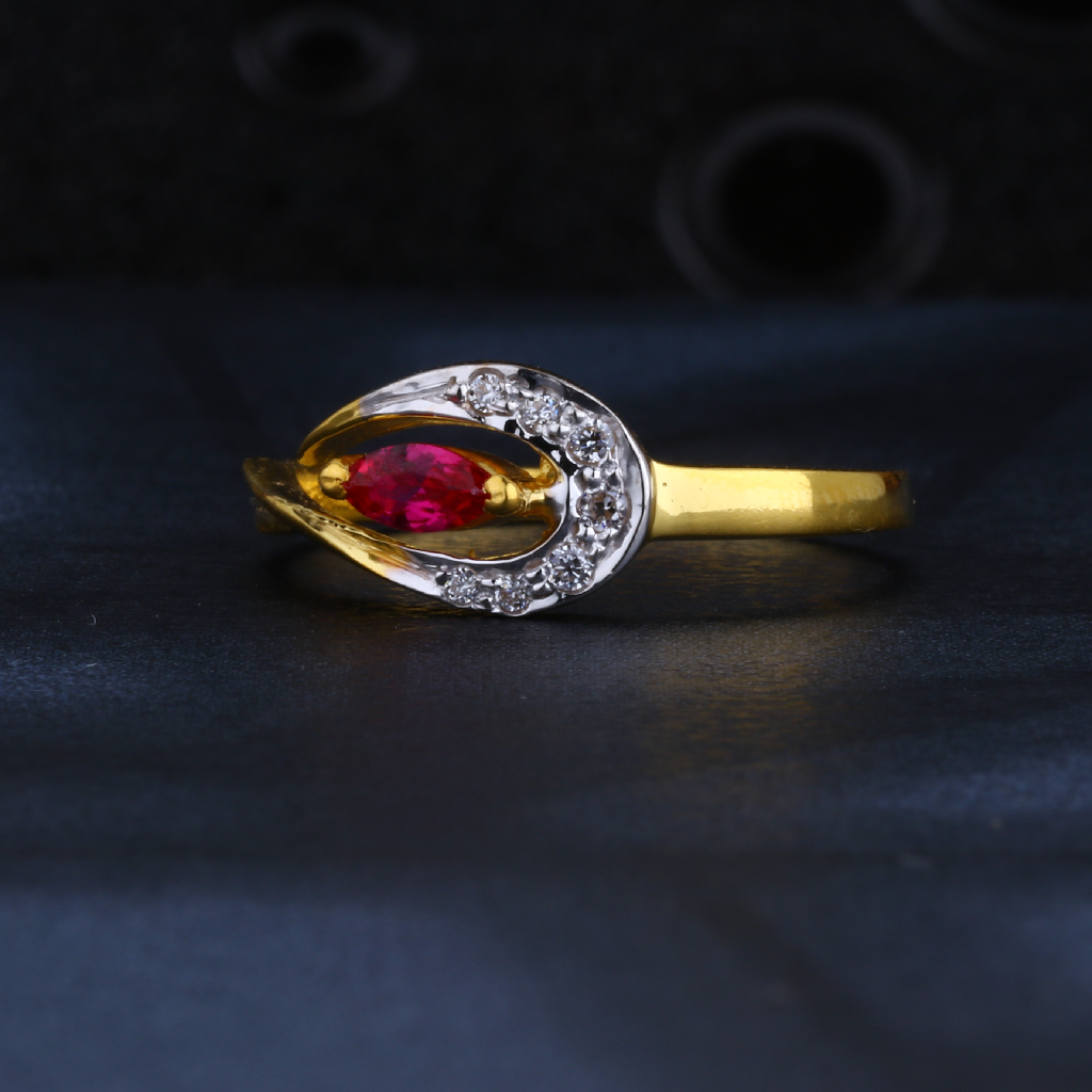 22CT Gold Ladies Fancy CZ Ring LR1344