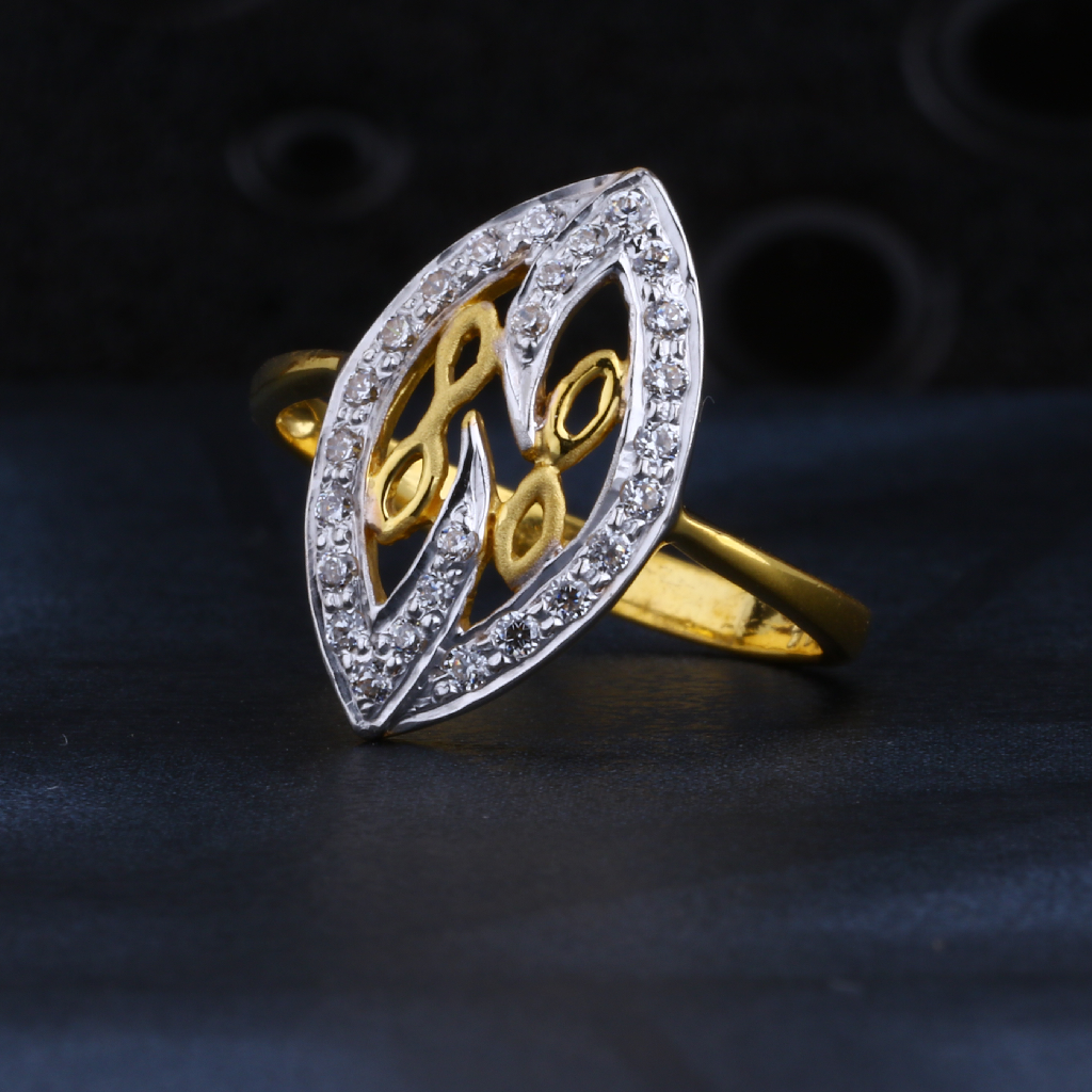 22CT Gold Ladies Exclusive CZ Ring LR1343