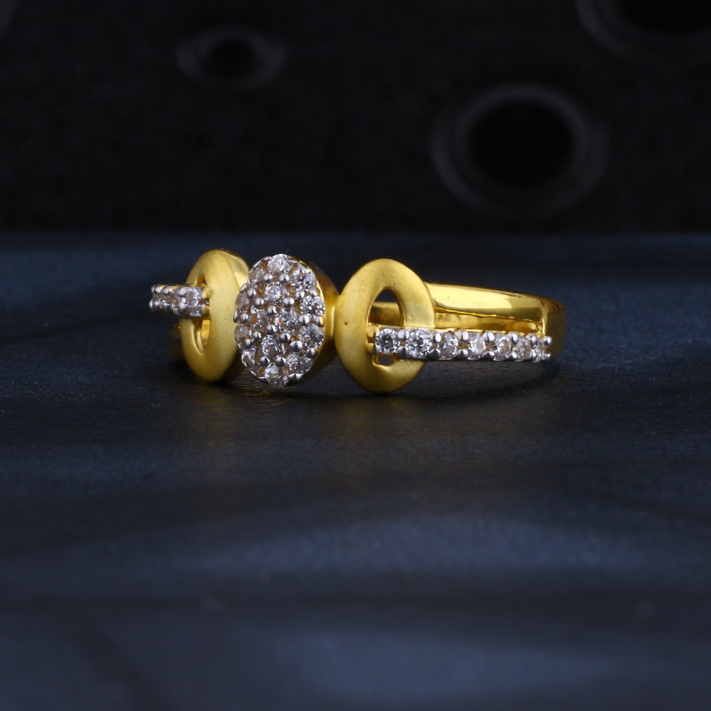 22CT Ladies Gold Exclusive CZ Ring LR1327