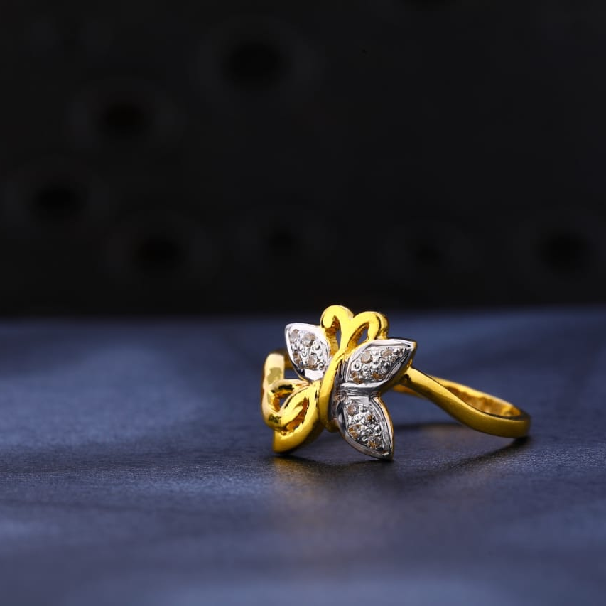 916 Gold CZ Hallmark Ladies Exclusive Ring LR1283