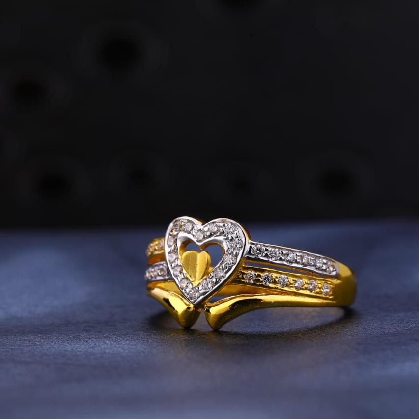 916 Gold Hallmark Ladies Ring LR1273