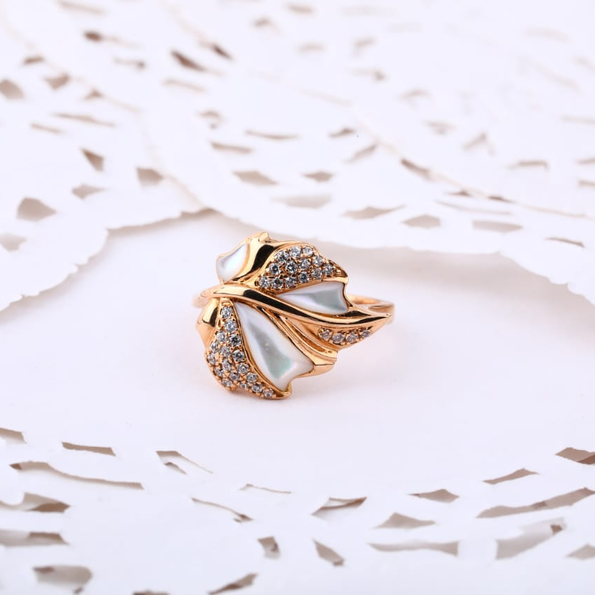 18KT Rose Gold Designer Ladies Ring RLR867