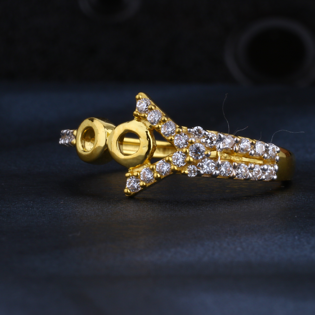 22CT Gold CZ Designer Hallmark Ladies Ring LR1441